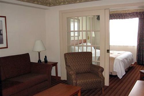 Coastal Halifax - Bayers Hotel 3*