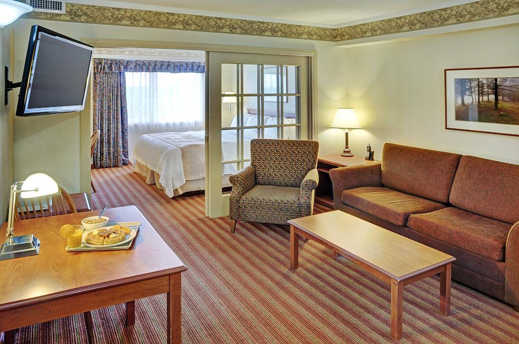 Hotel Coastal Halifax - Bayers Timberlea