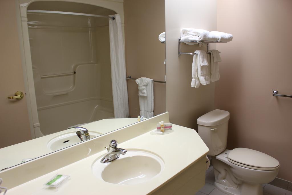 Hotel Coastal Halifax - Bayers 3*